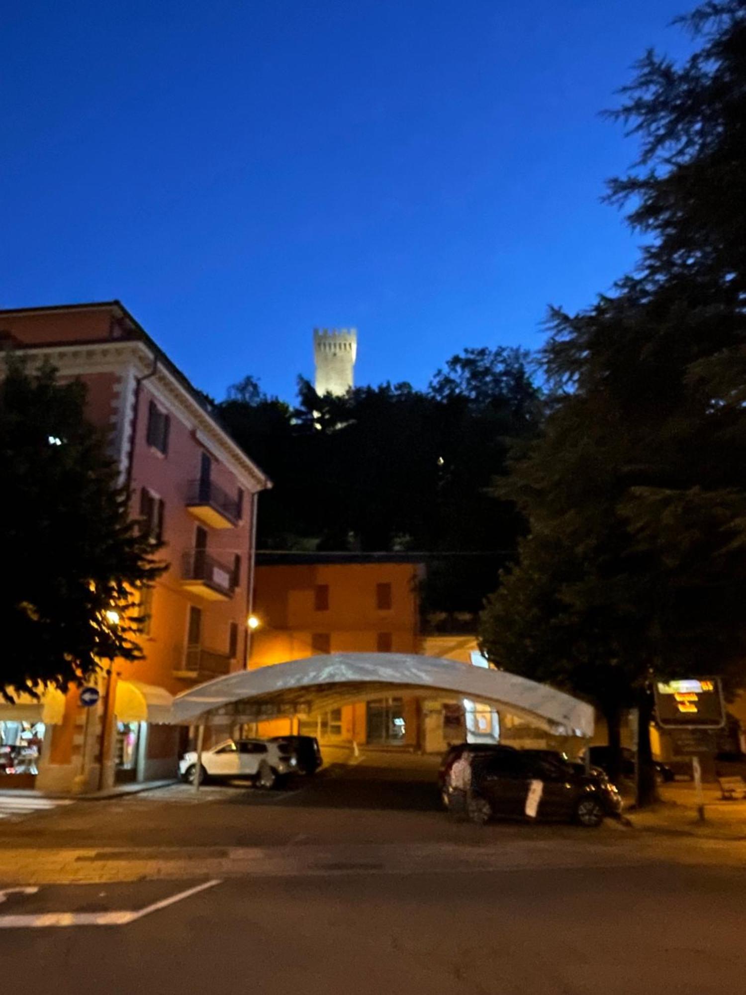 Novecento Luxury&Spa Residence 4 Stelle Montese Buitenkant foto